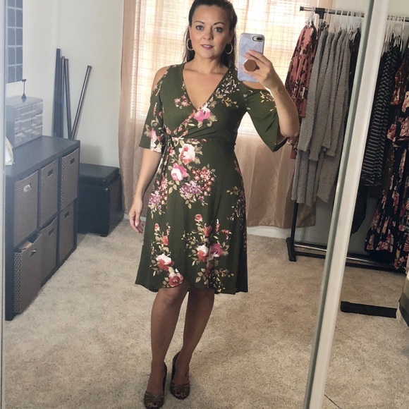 Olive Green Floral Cold Shoulder Dress - Picture 4 of 8